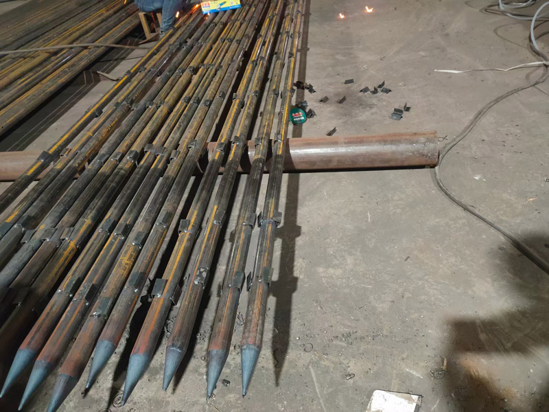 钢花管 超前小导管 注浆管厂家今日无缝钢管整体不温不火 钢花管 超前小导管 注浆管厂家今日无缝钢管整体不温不火